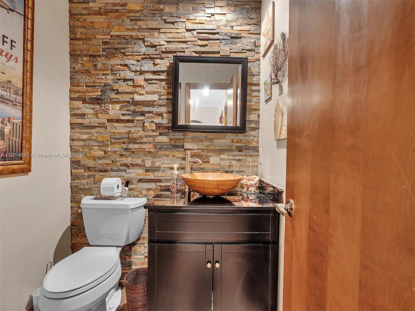 BOULEVARD WOODS NORTH - Residential