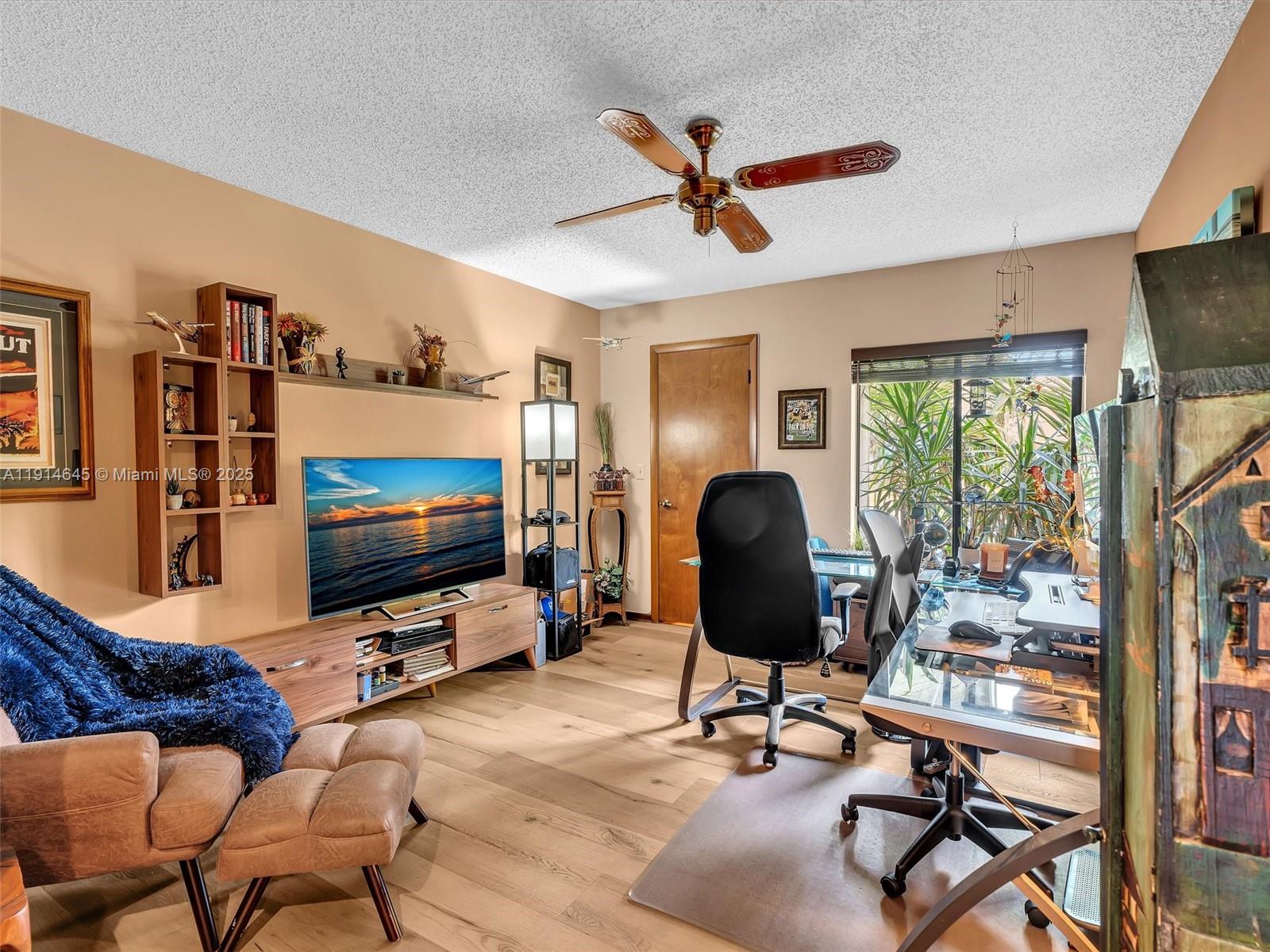 BOULEVARD WOODS NORTH - Residential