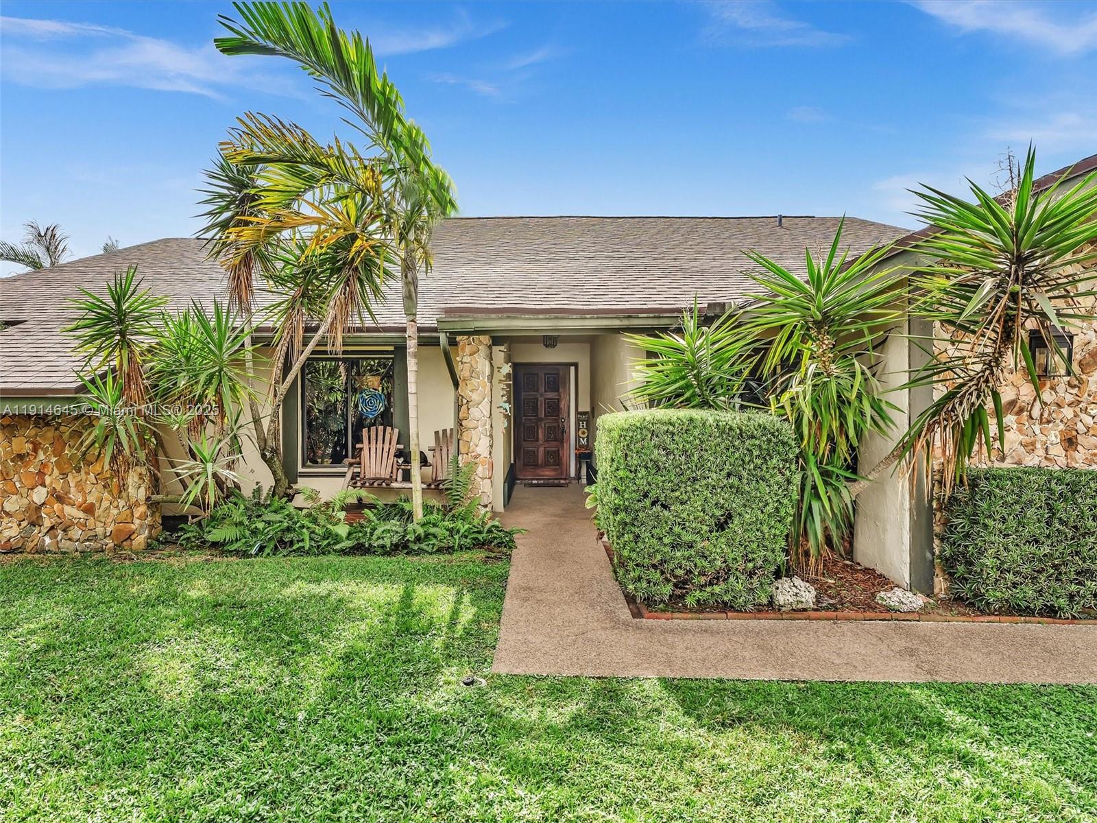 BOULEVARD WOODS NORTH - Residential