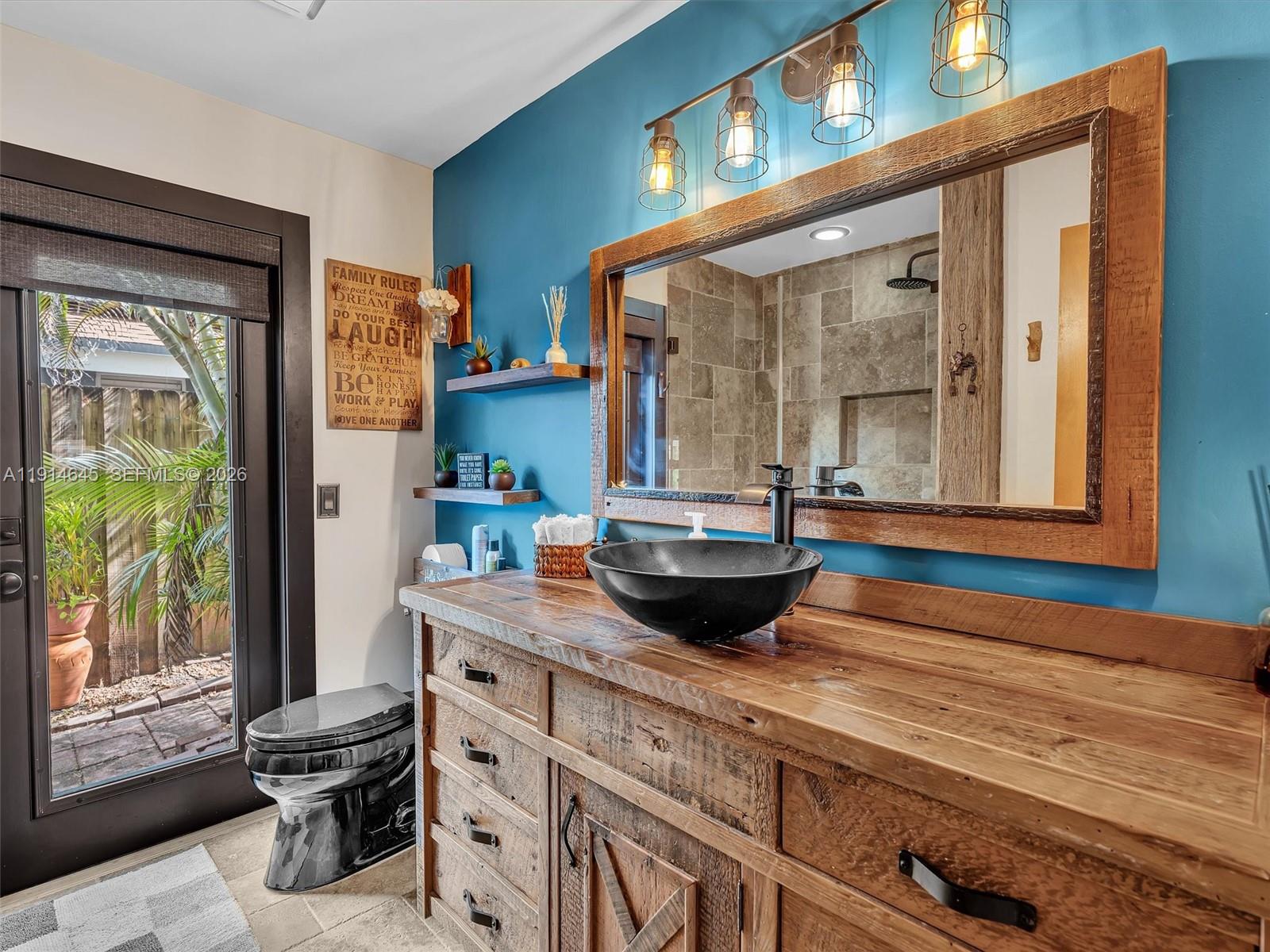 BOULEVARD WOODS NORTH - Residential