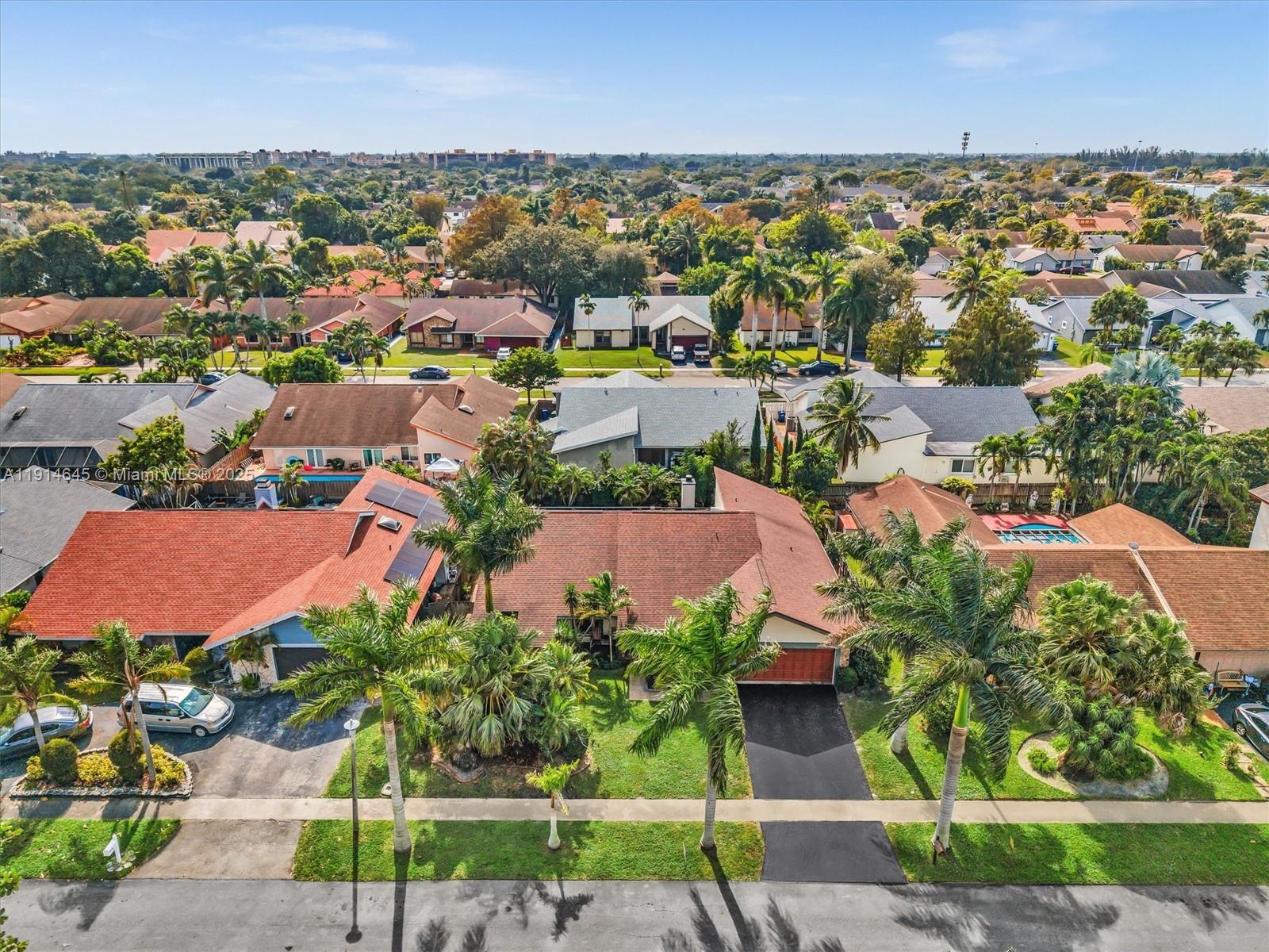 BOULEVARD WOODS NORTH - Residential