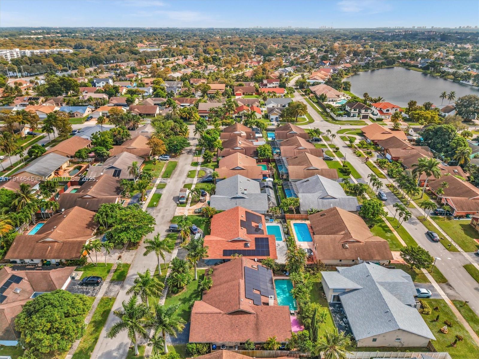 BOULEVARD WOODS NORTH - Residential