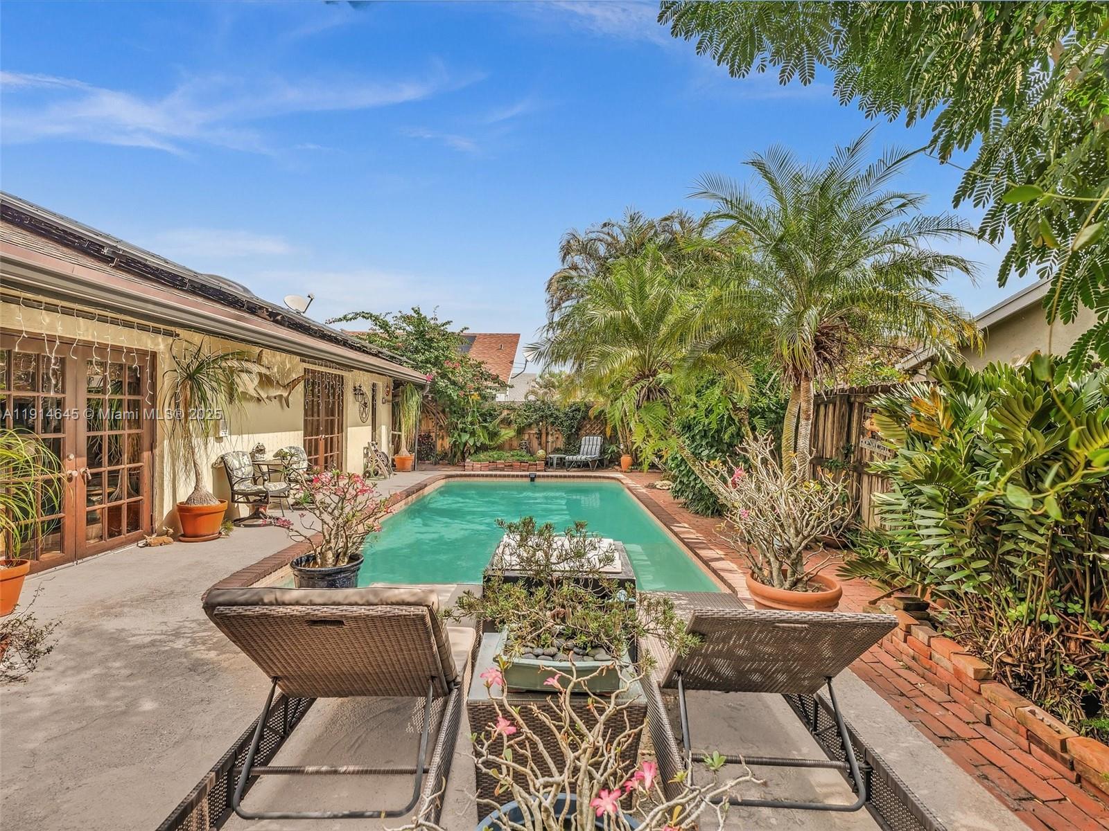 BOULEVARD WOODS NORTH - Residential