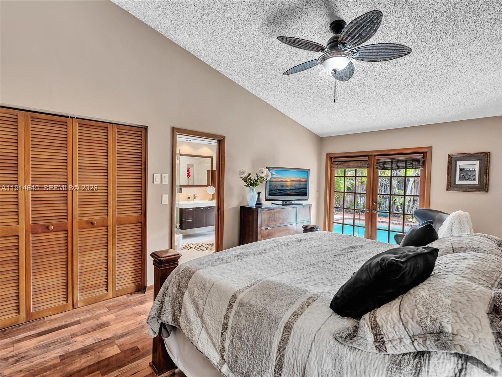 BOULEVARD WOODS NORTH - Residential