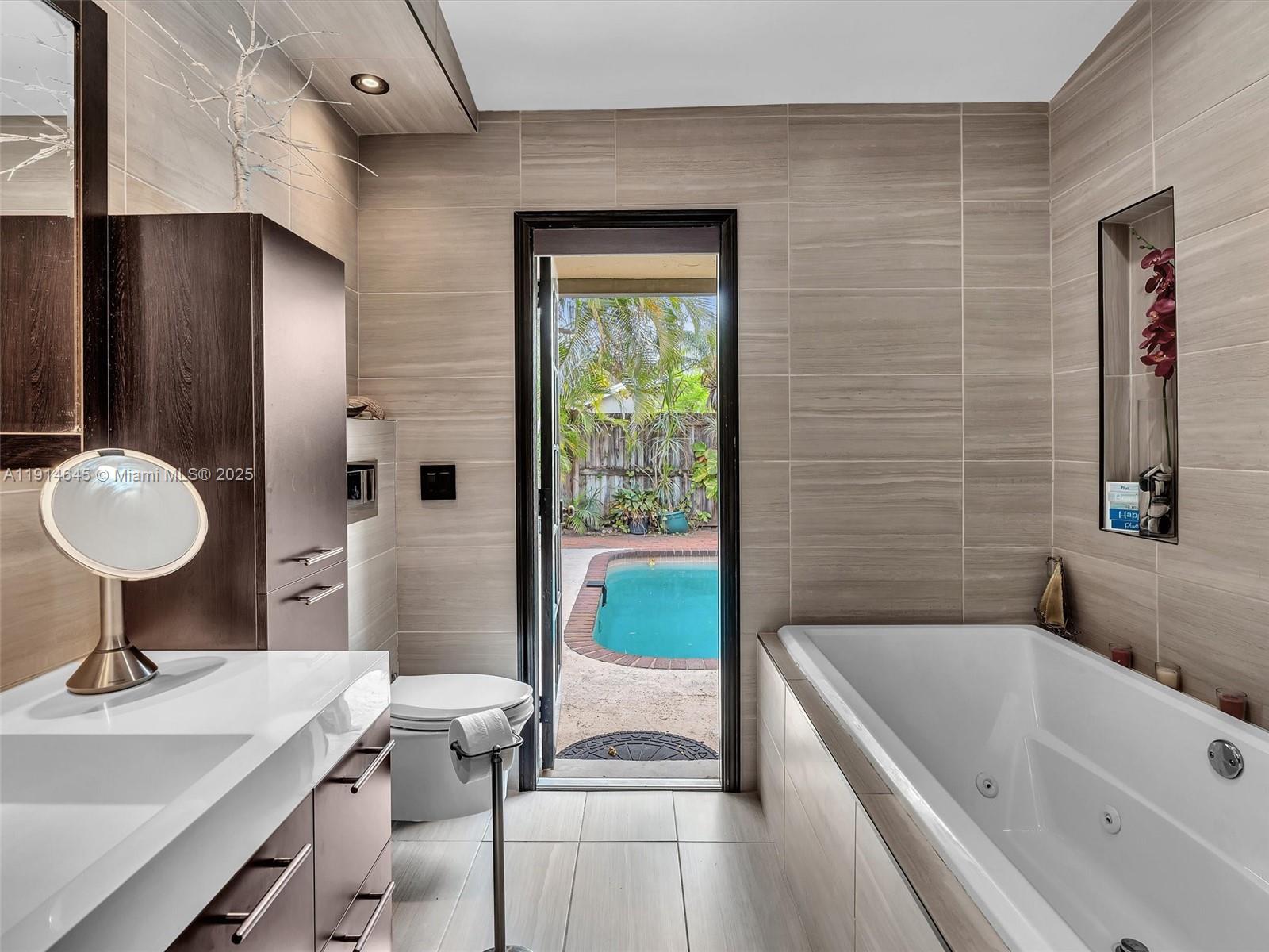 BOULEVARD WOODS NORTH - Residential