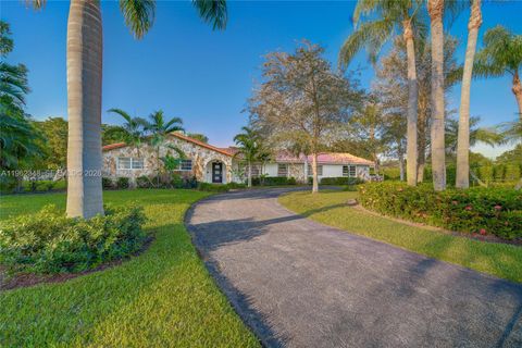 7460 SW 109th Ter Pinecrest FL 33156
