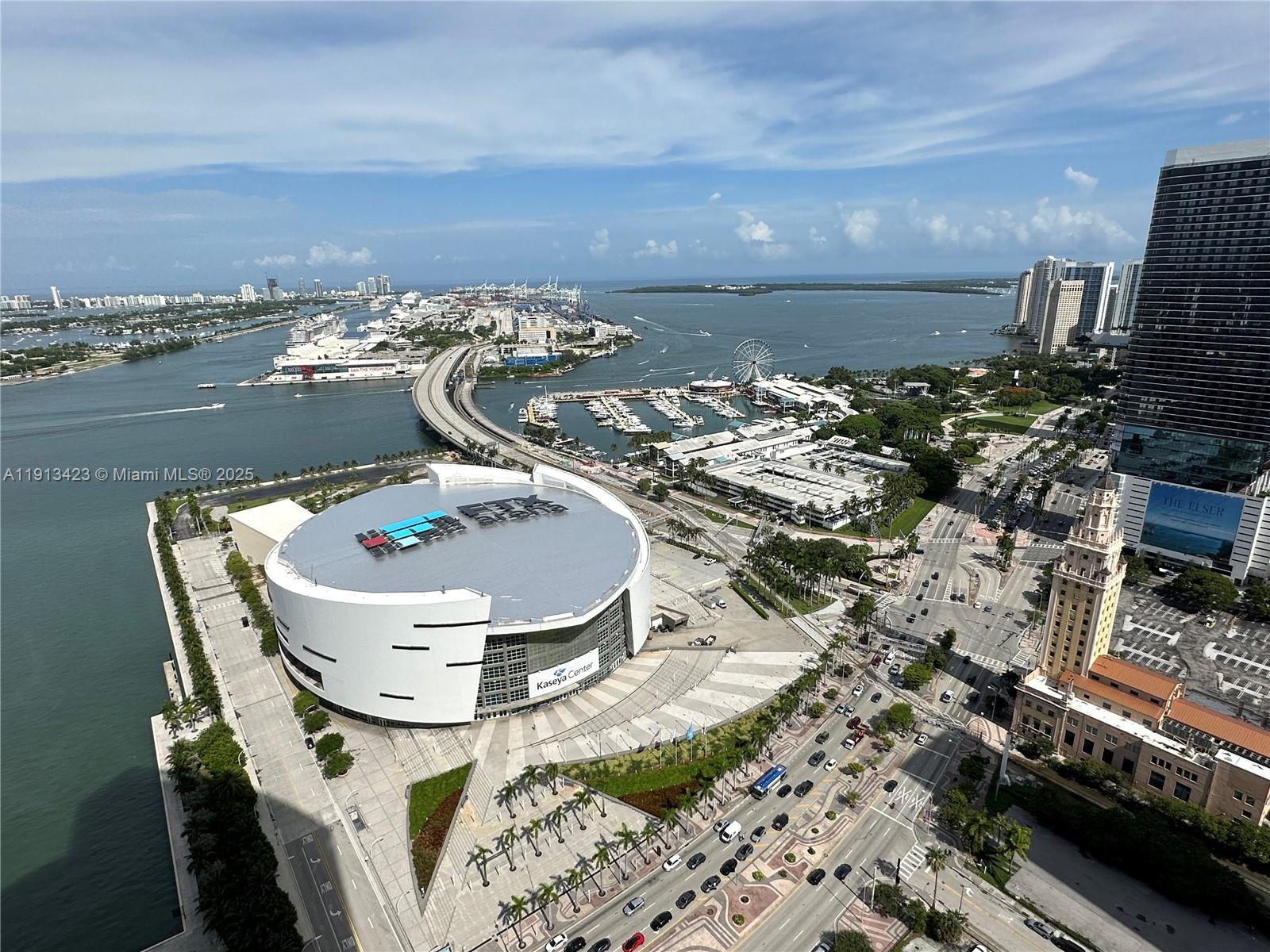 MARINABLUE CONDO - Residential