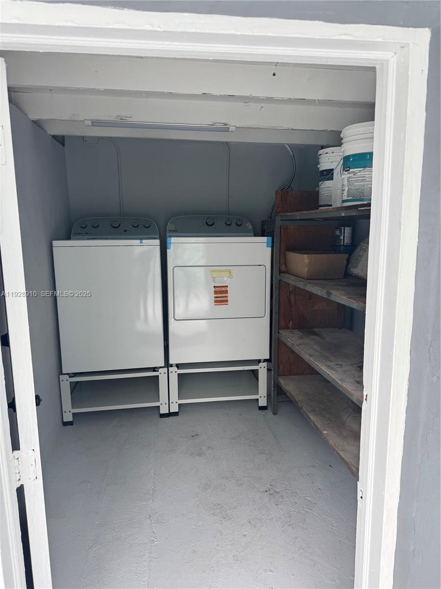 ESSEX VILLAGE-THIRD ADDIT - Residential Lease