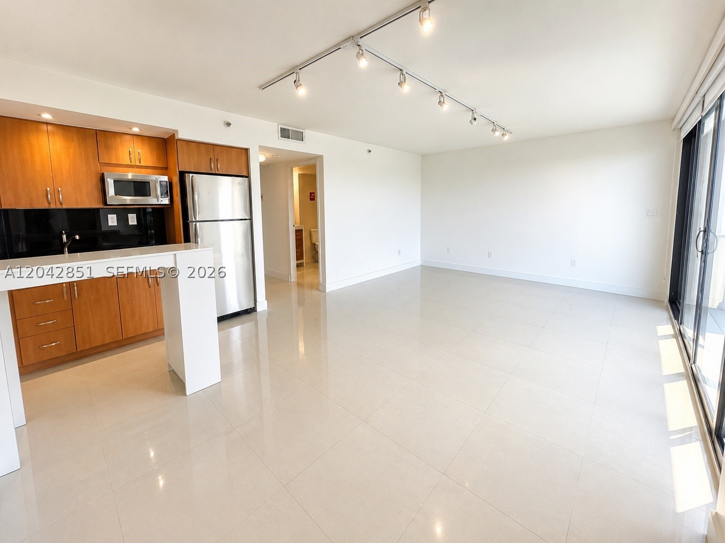 555 NE 15th St 403
