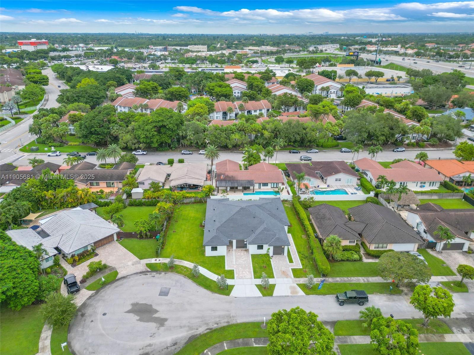 KENDALL PLACE - Residential