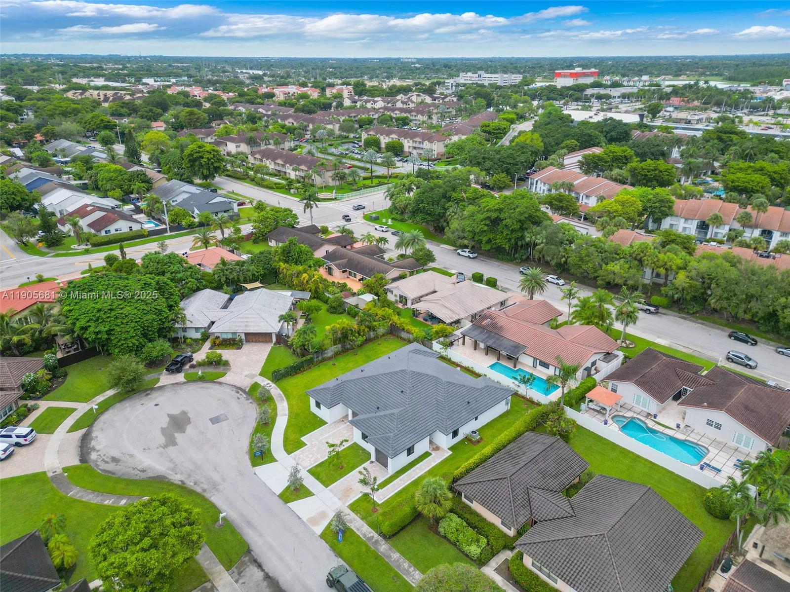 KENDALL PLACE - Residential