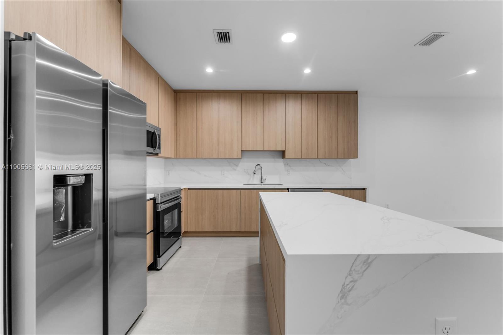 KENDALL PLACE - Residential