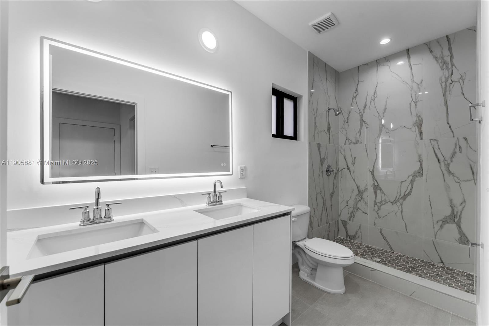 KENDALL PLACE - Residential