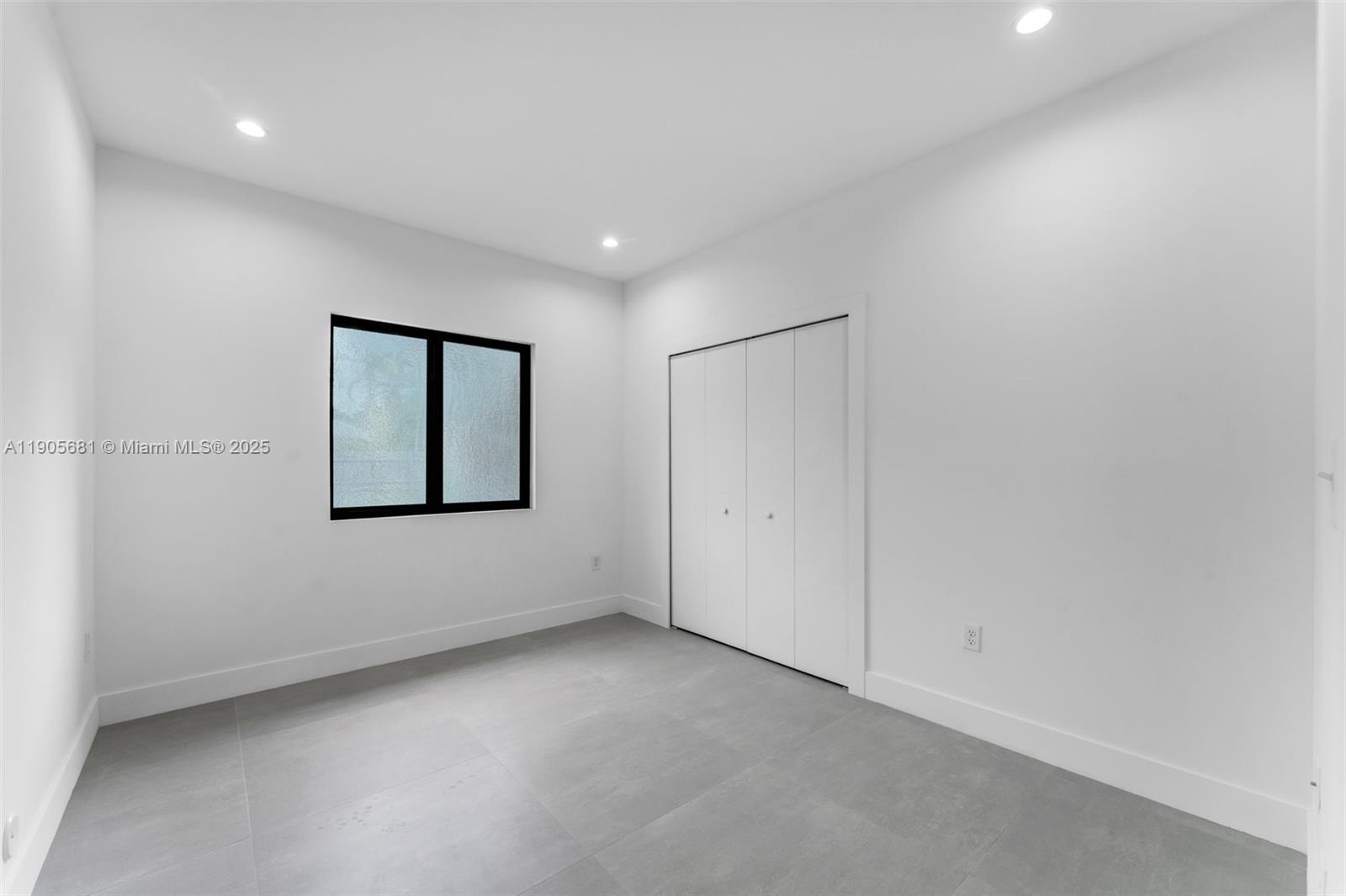 KENDALL PLACE - Residential