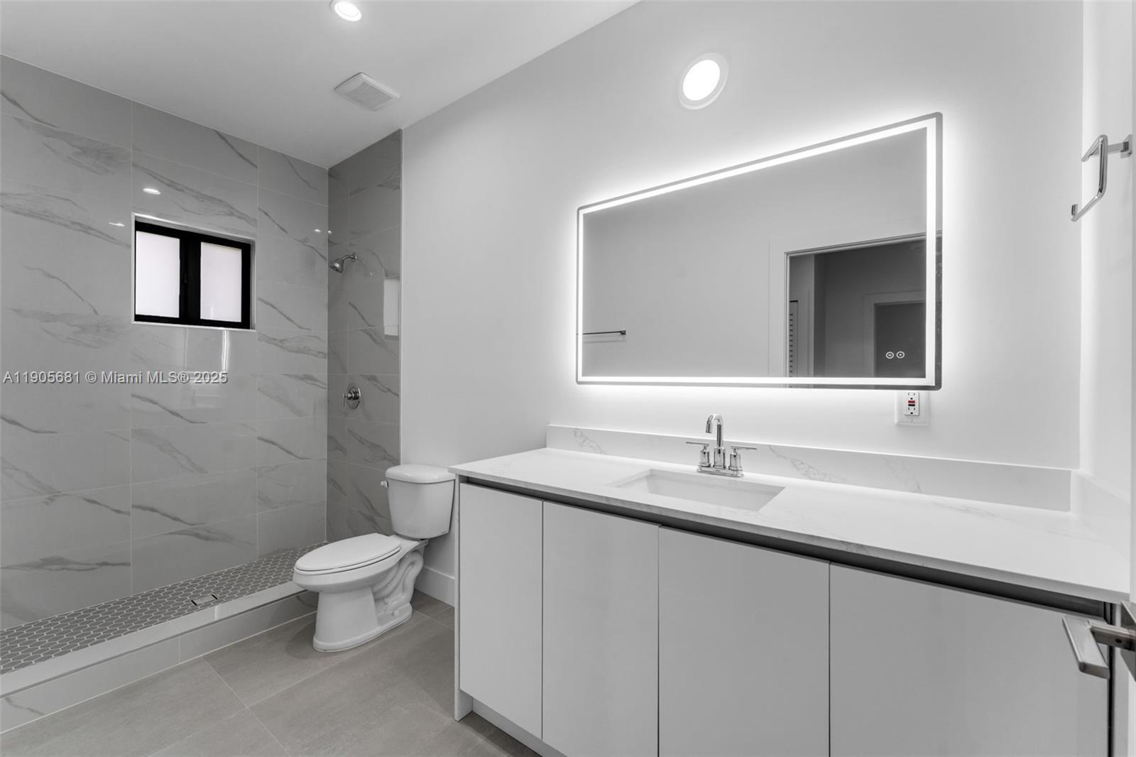 KENDALL PLACE - Residential