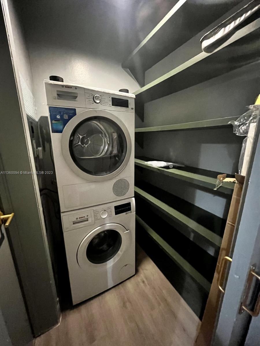 SUNDIAL CONDO - Residential Lease