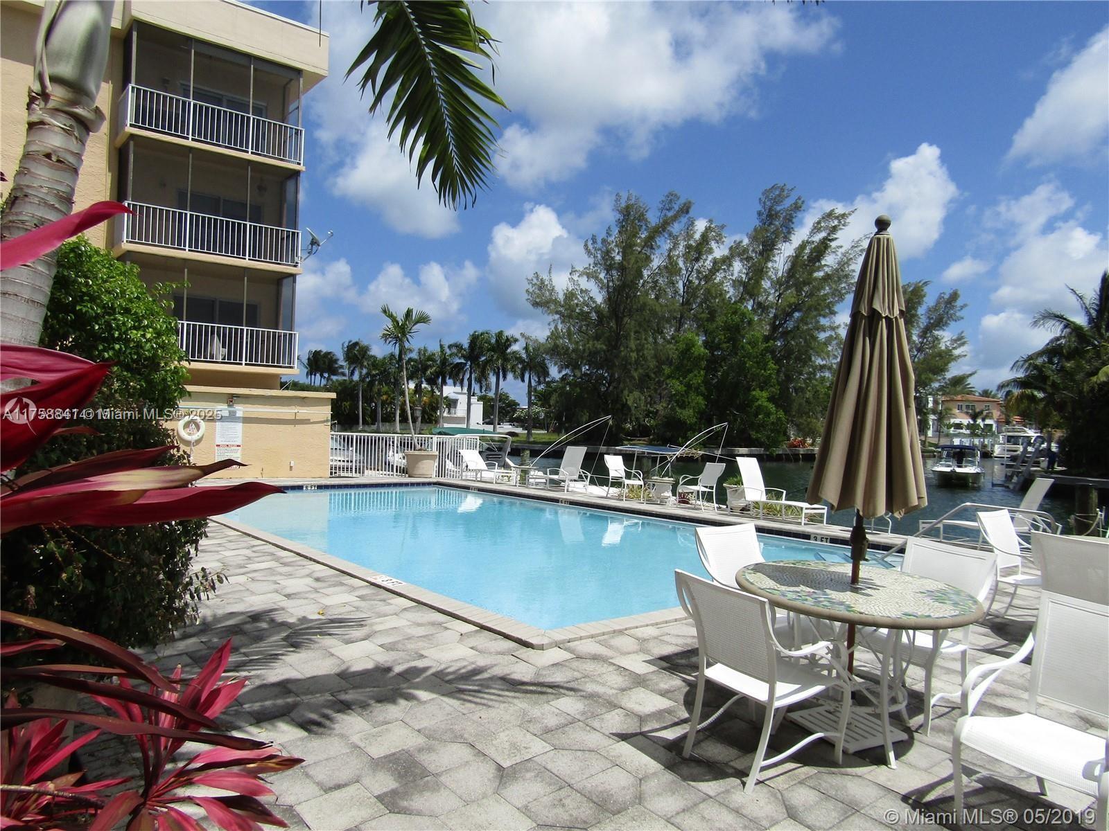 2640 Ne 135th St 406, North Miami, Miami-Dade County, Florida - 2 Bedrooms  
2 Bathrooms - 