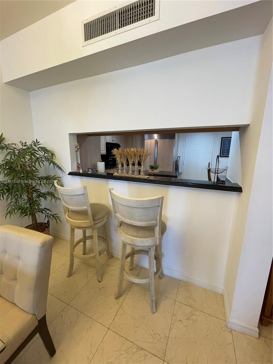9559 Collins Ave S6-G
