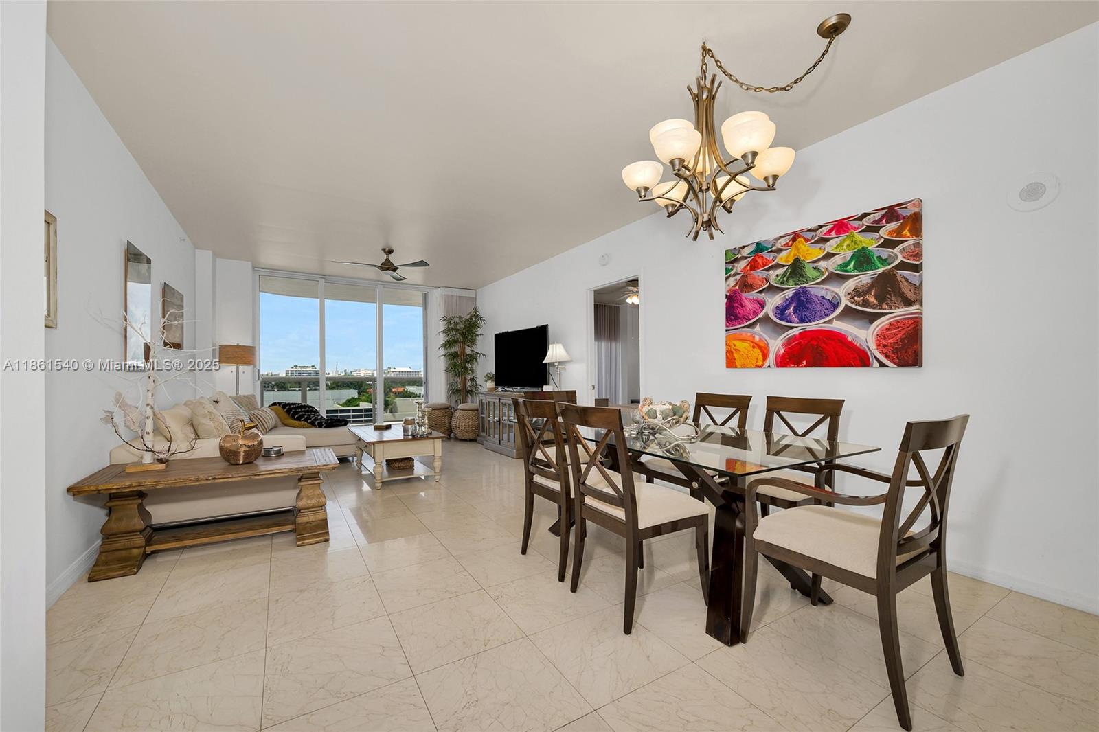 SOLIMAR CONDO - Residential