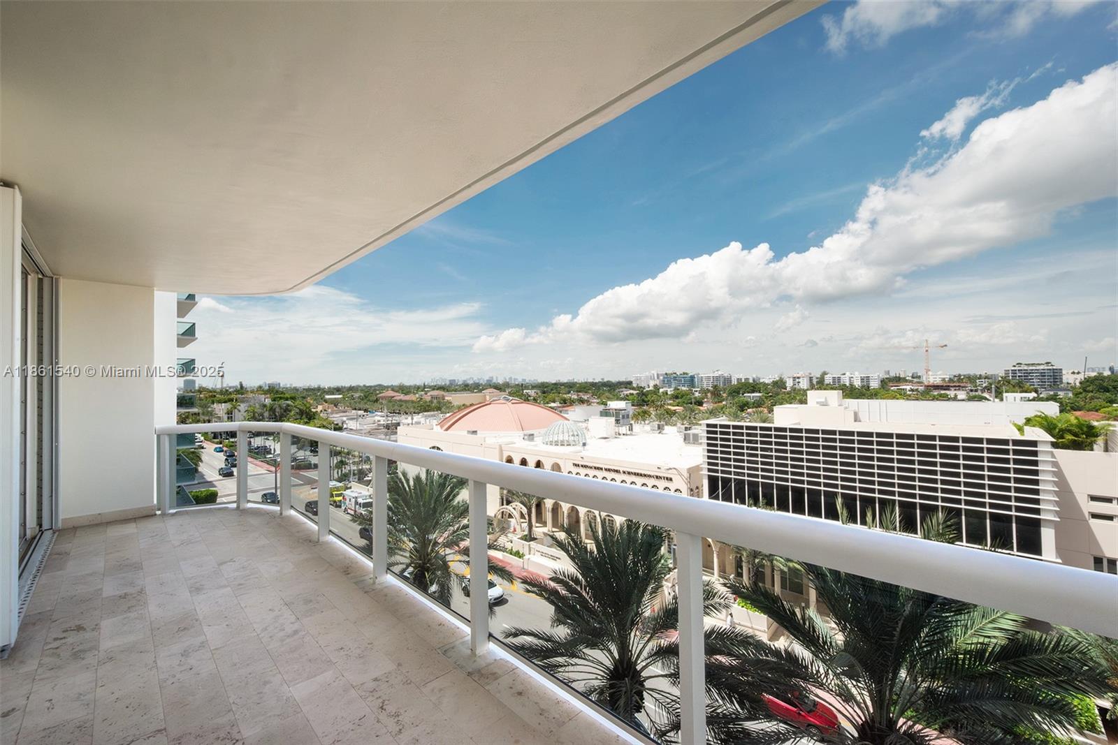 SOLIMAR CONDO - Residential