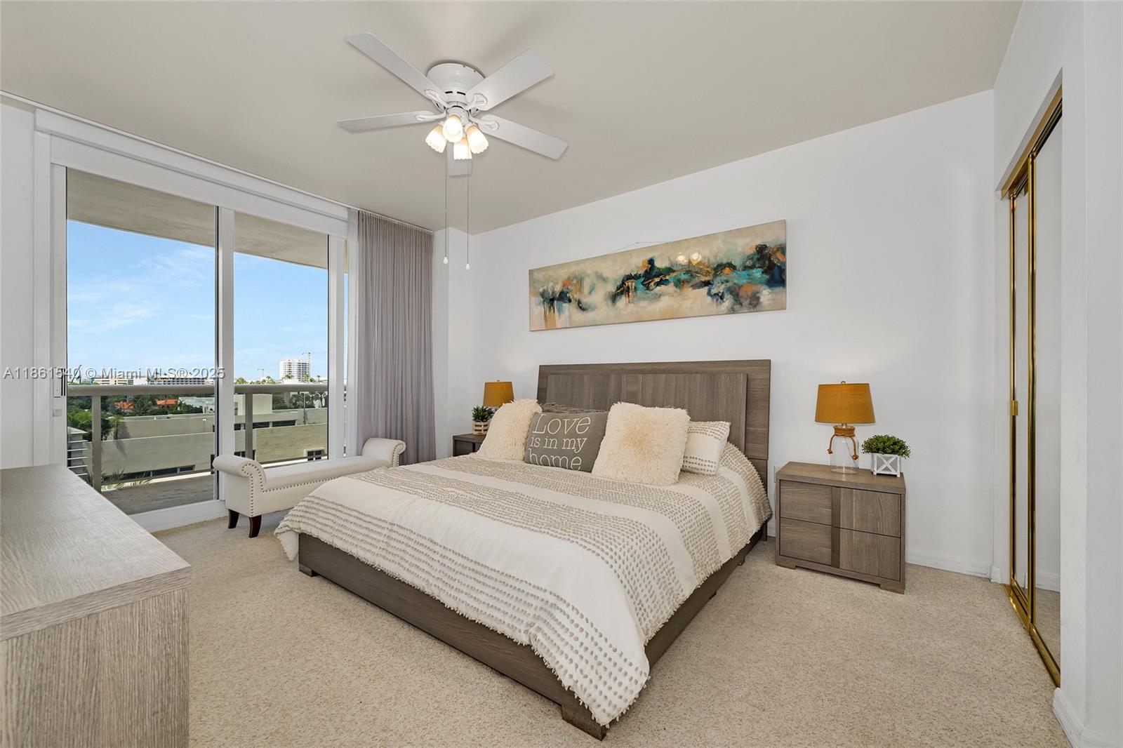 SOLIMAR CONDO - Residential