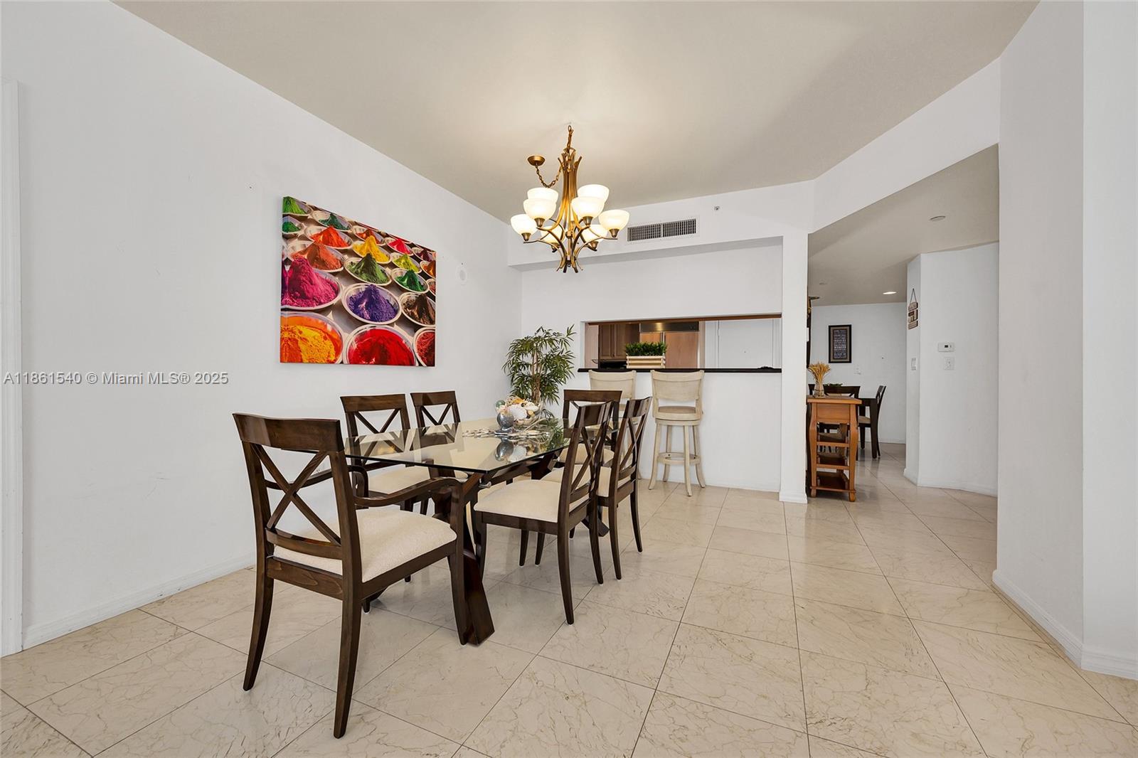 SOLIMAR CONDO - Residential