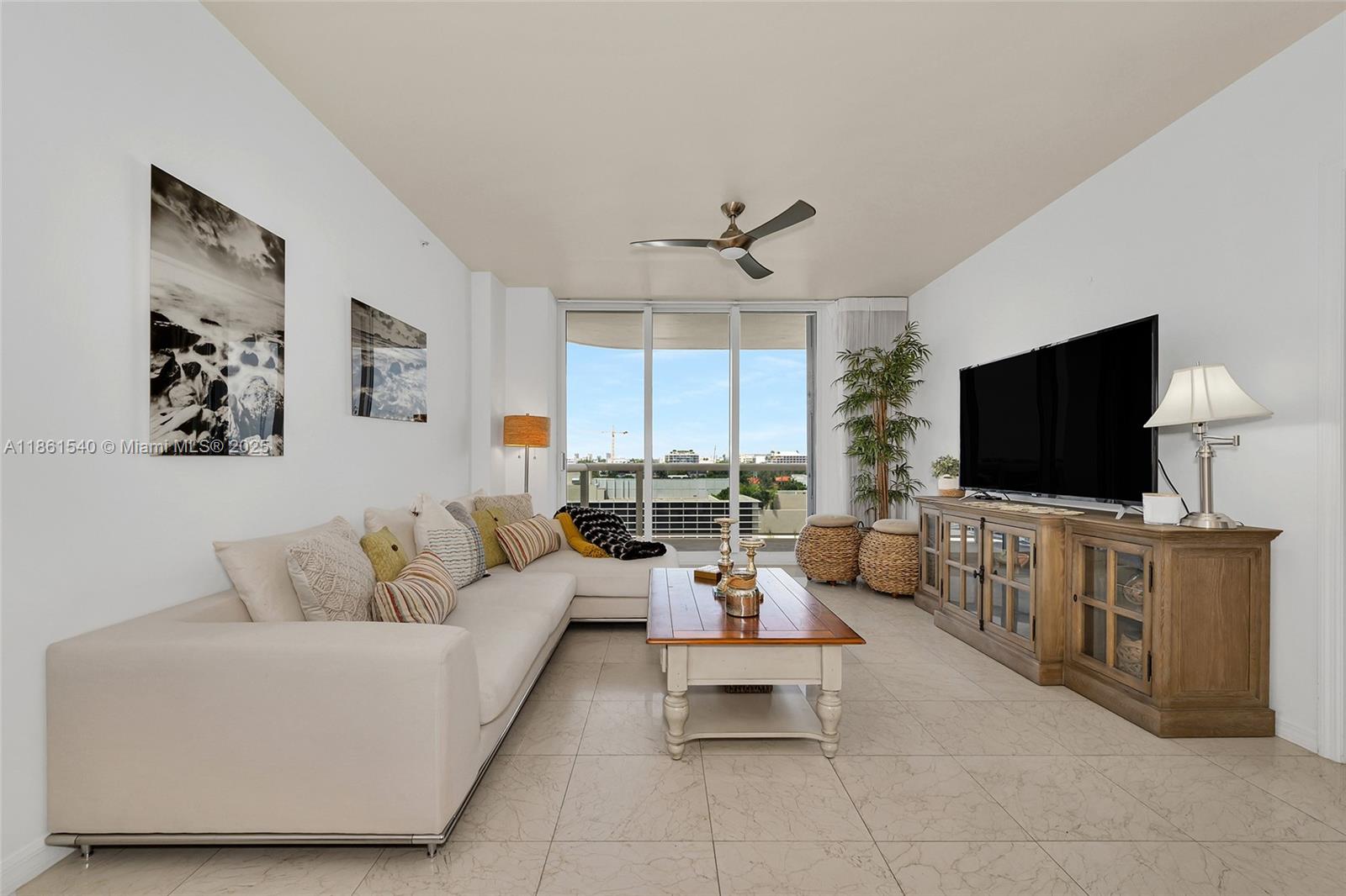 SOLIMAR CONDO - Residential