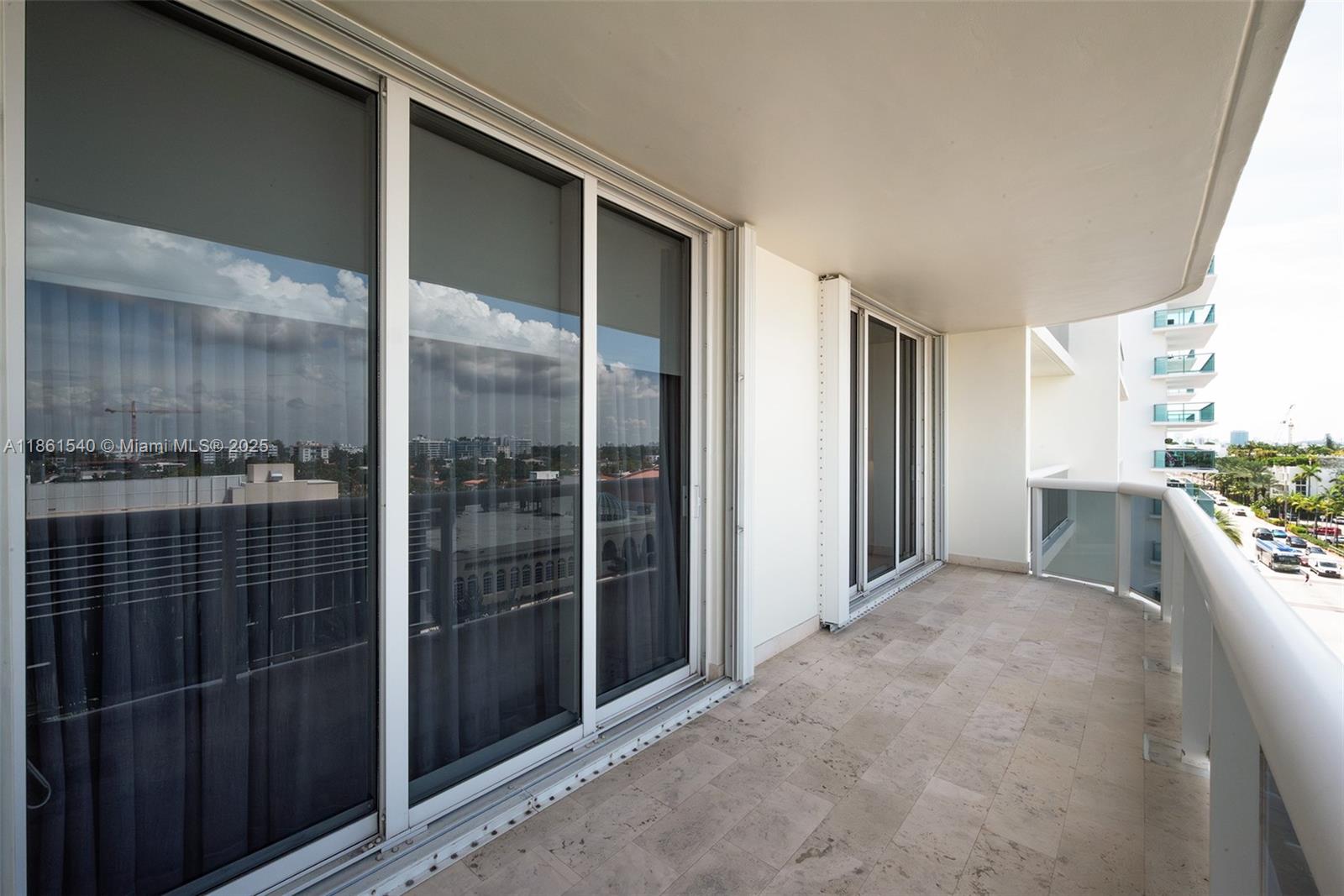 SOLIMAR CONDO - Residential