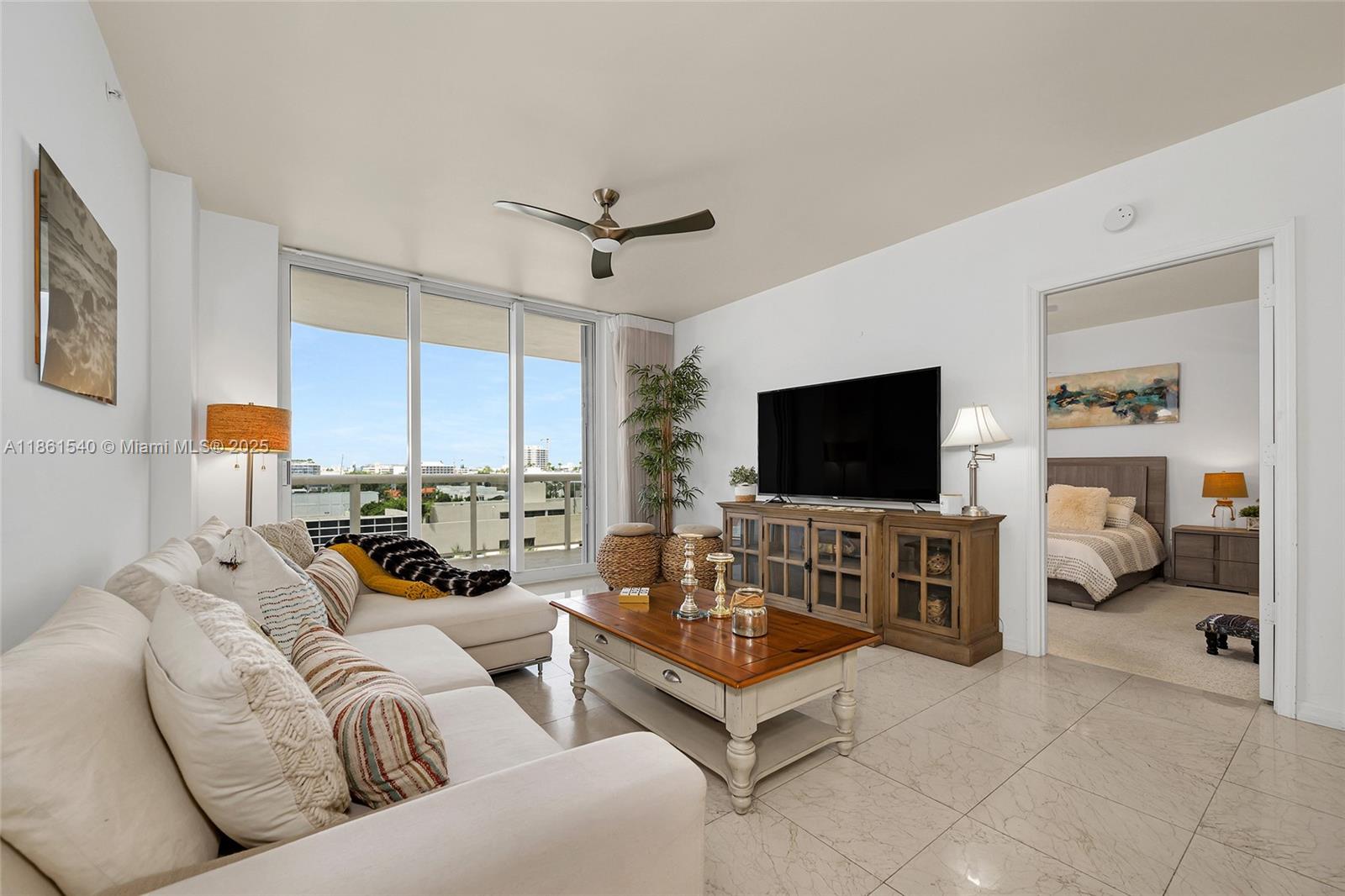 SOLIMAR CONDO - Residential