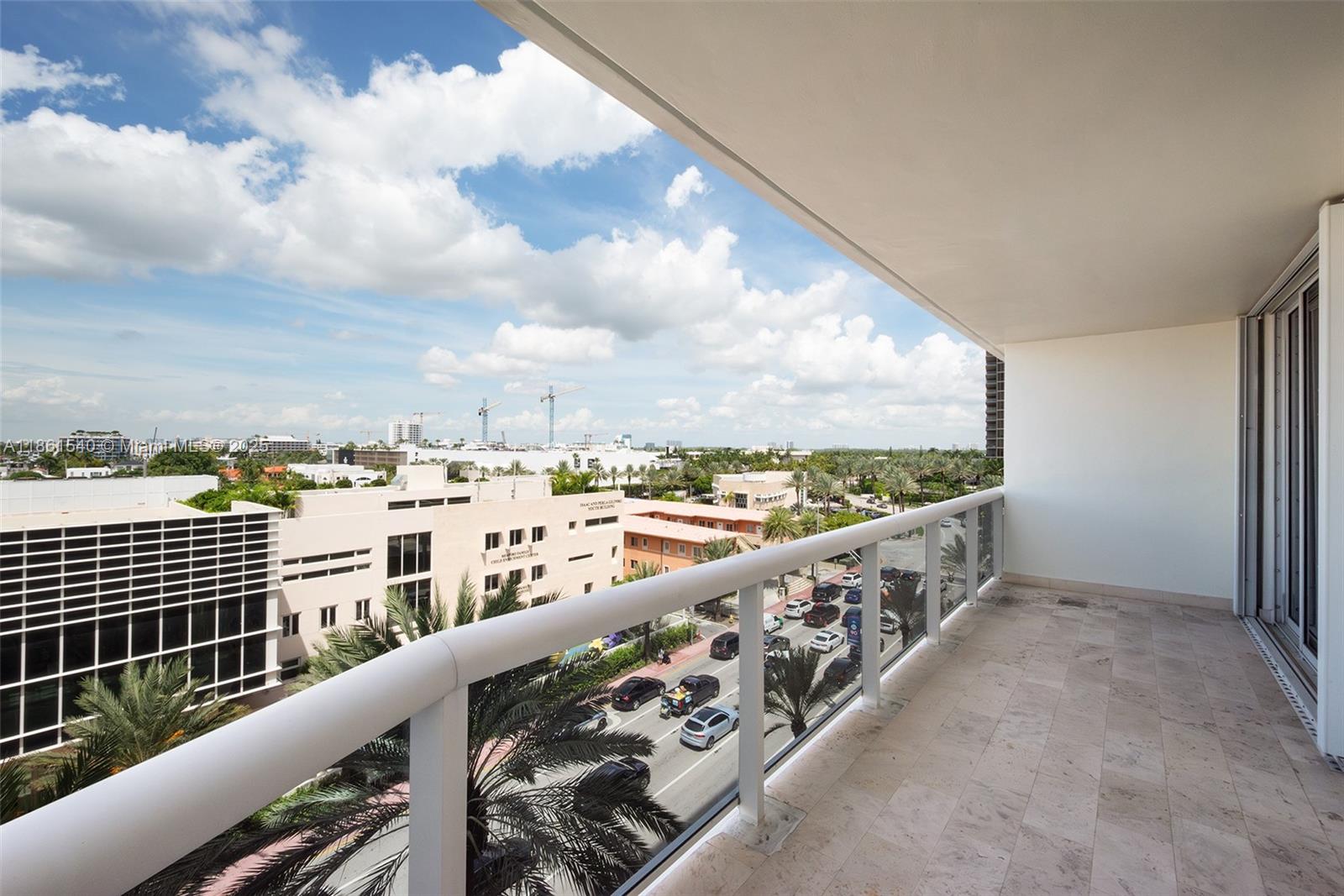 SOLIMAR CONDO - Residential