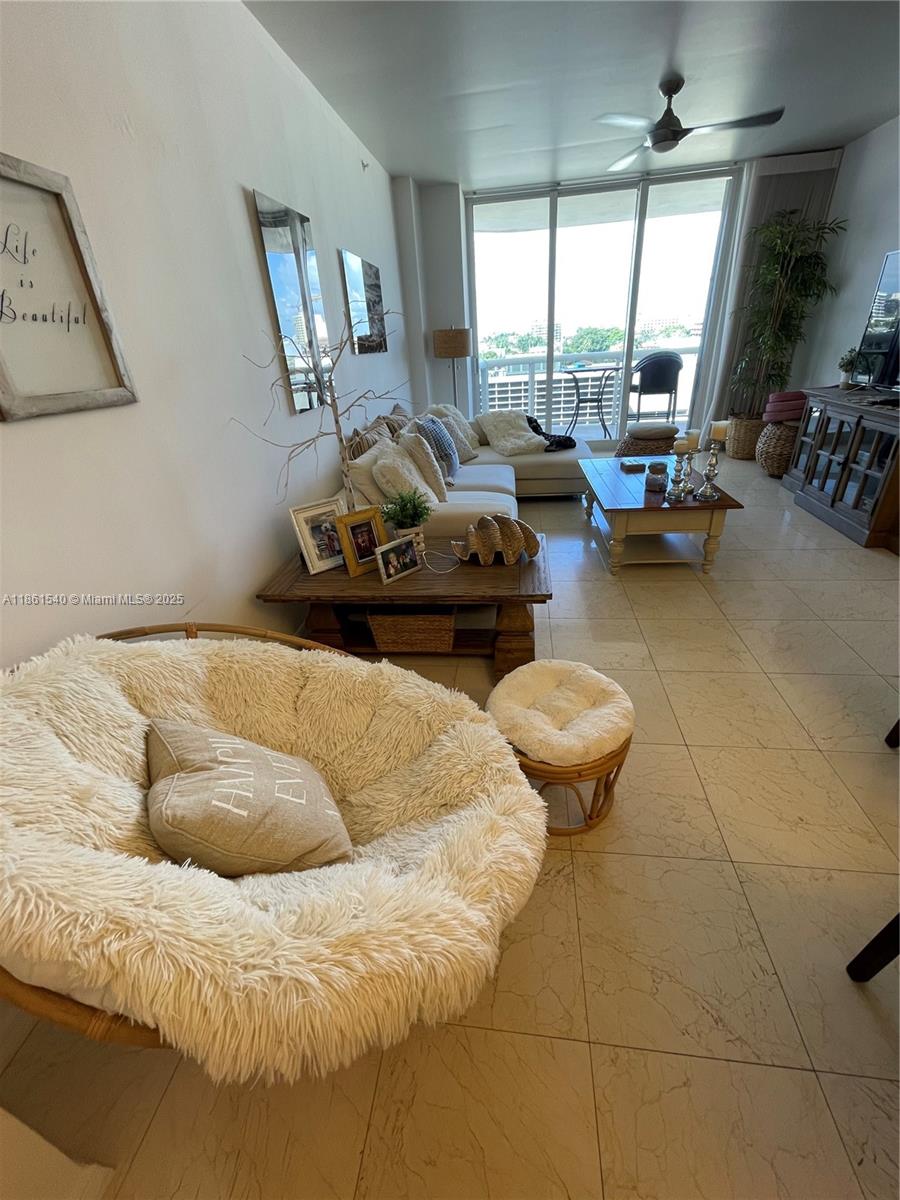 9559 Collins Ave S6-G