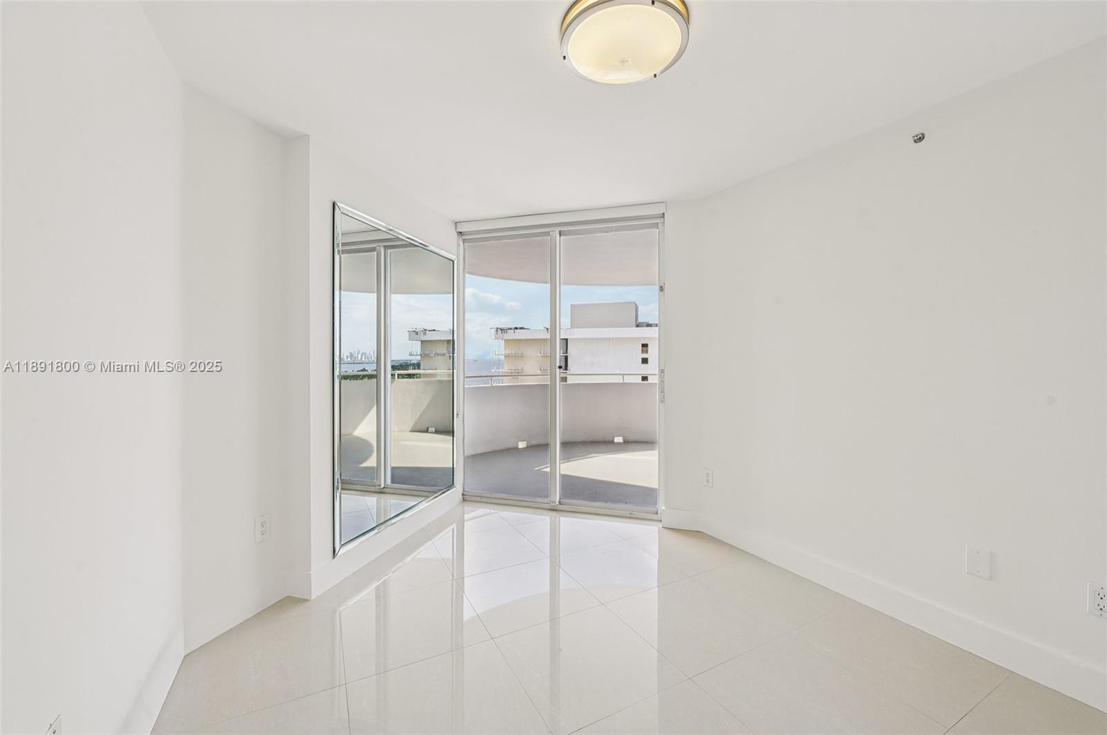 LA GORCE PALACE CONDO - Residential