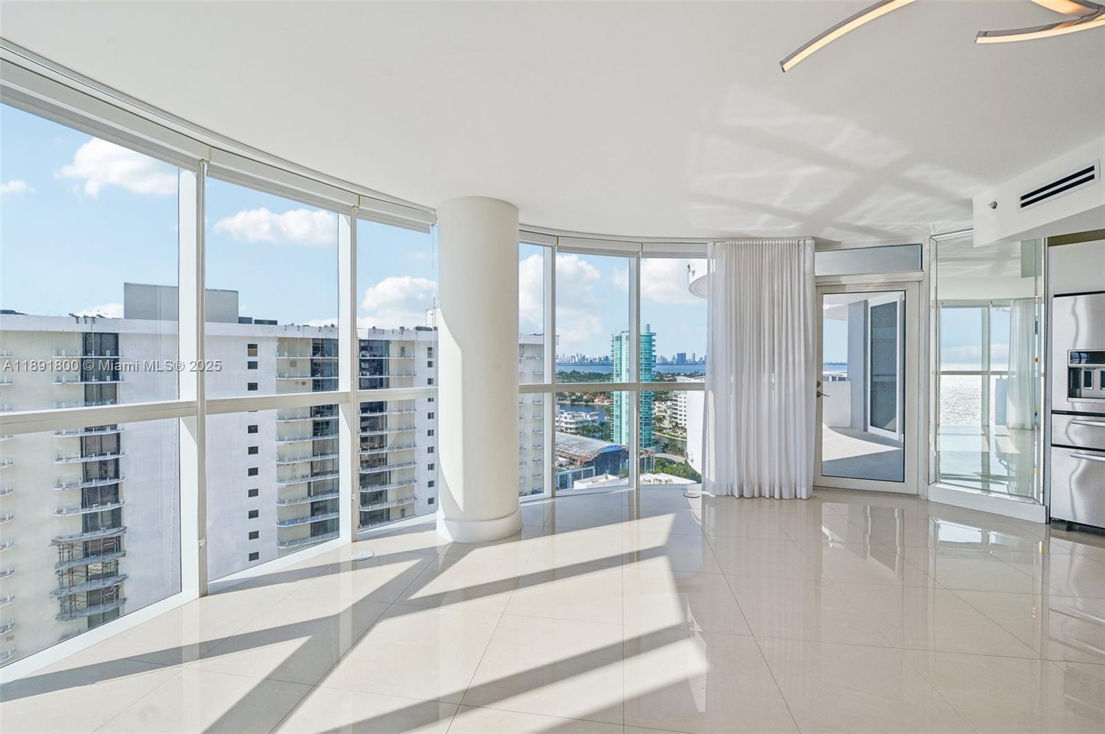 LA GORCE PALACE CONDO - Residential