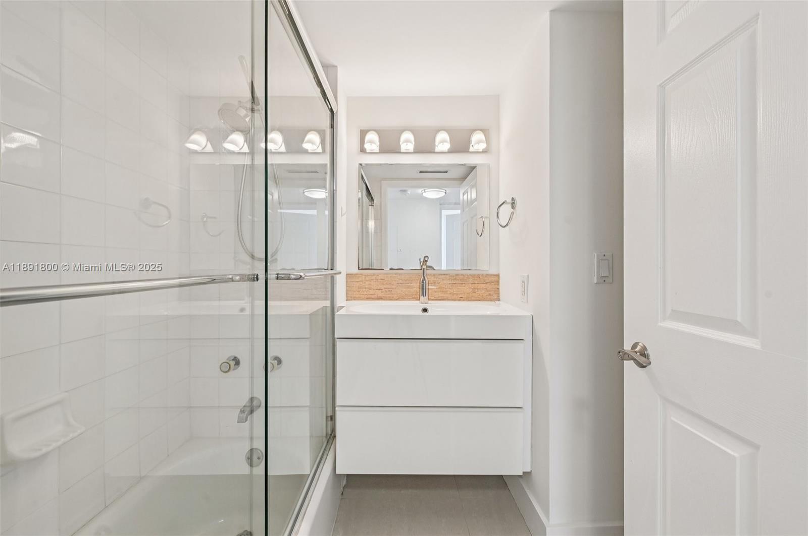 LA GORCE PALACE CONDO - Residential