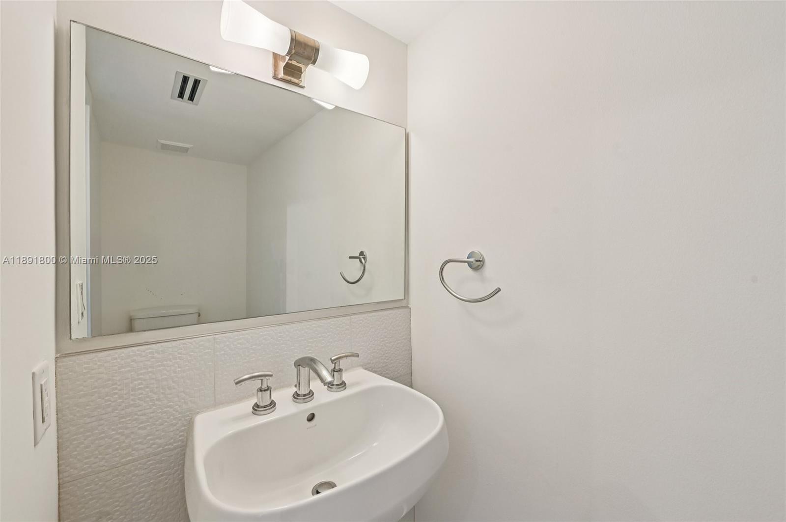 LA GORCE PALACE CONDO - Residential