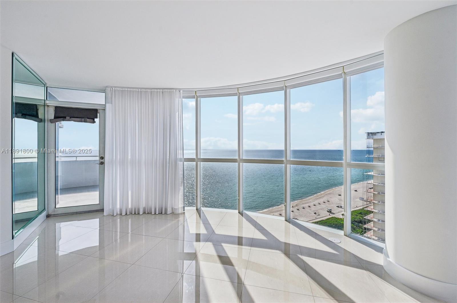 LA GORCE PALACE CONDO - Residential