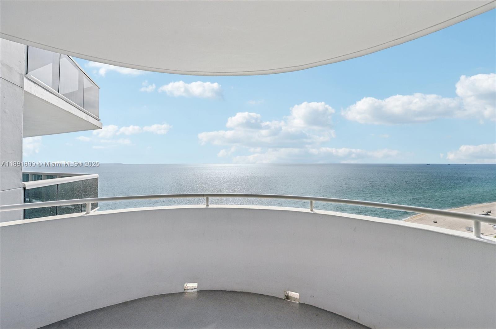 LA GORCE PALACE CONDO - Residential