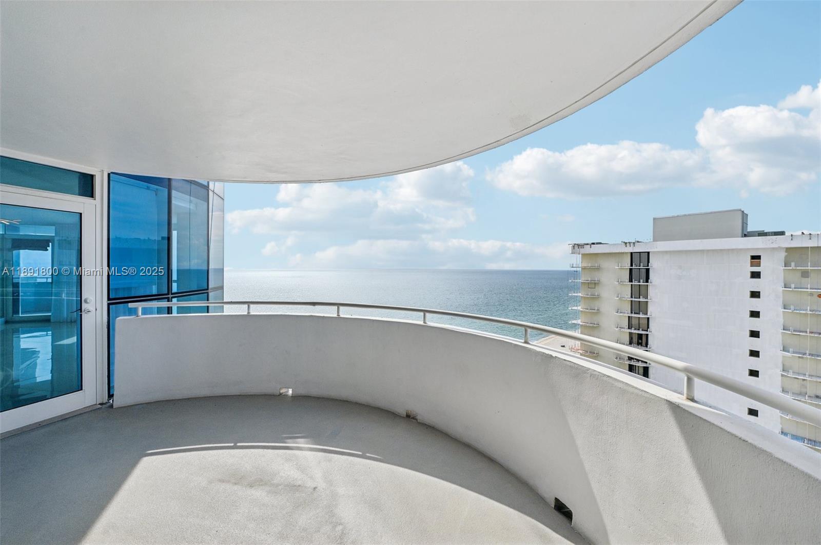 LA GORCE PALACE CONDO - Residential