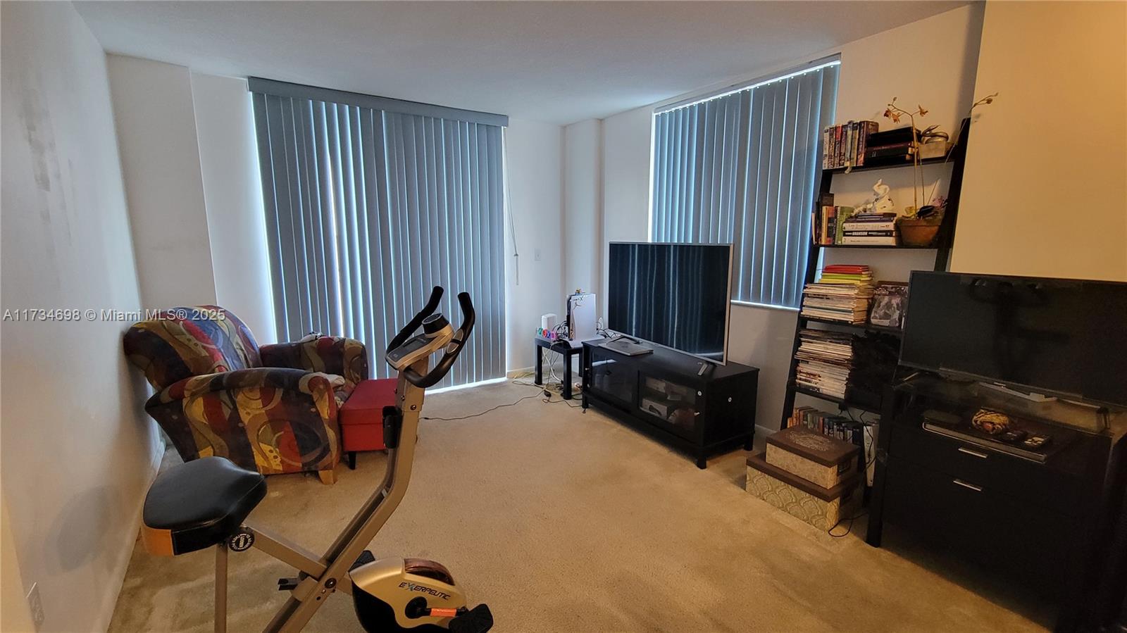 SAN LORENZO CONDO - Residential