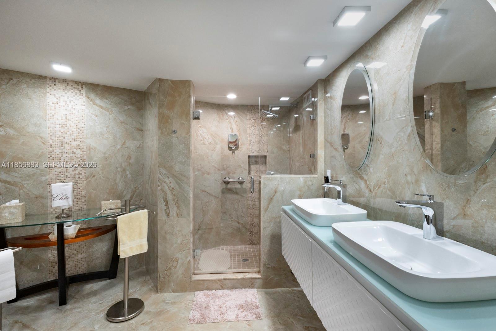 FIFTY SIX-SIXTY COLLINS A - Residential