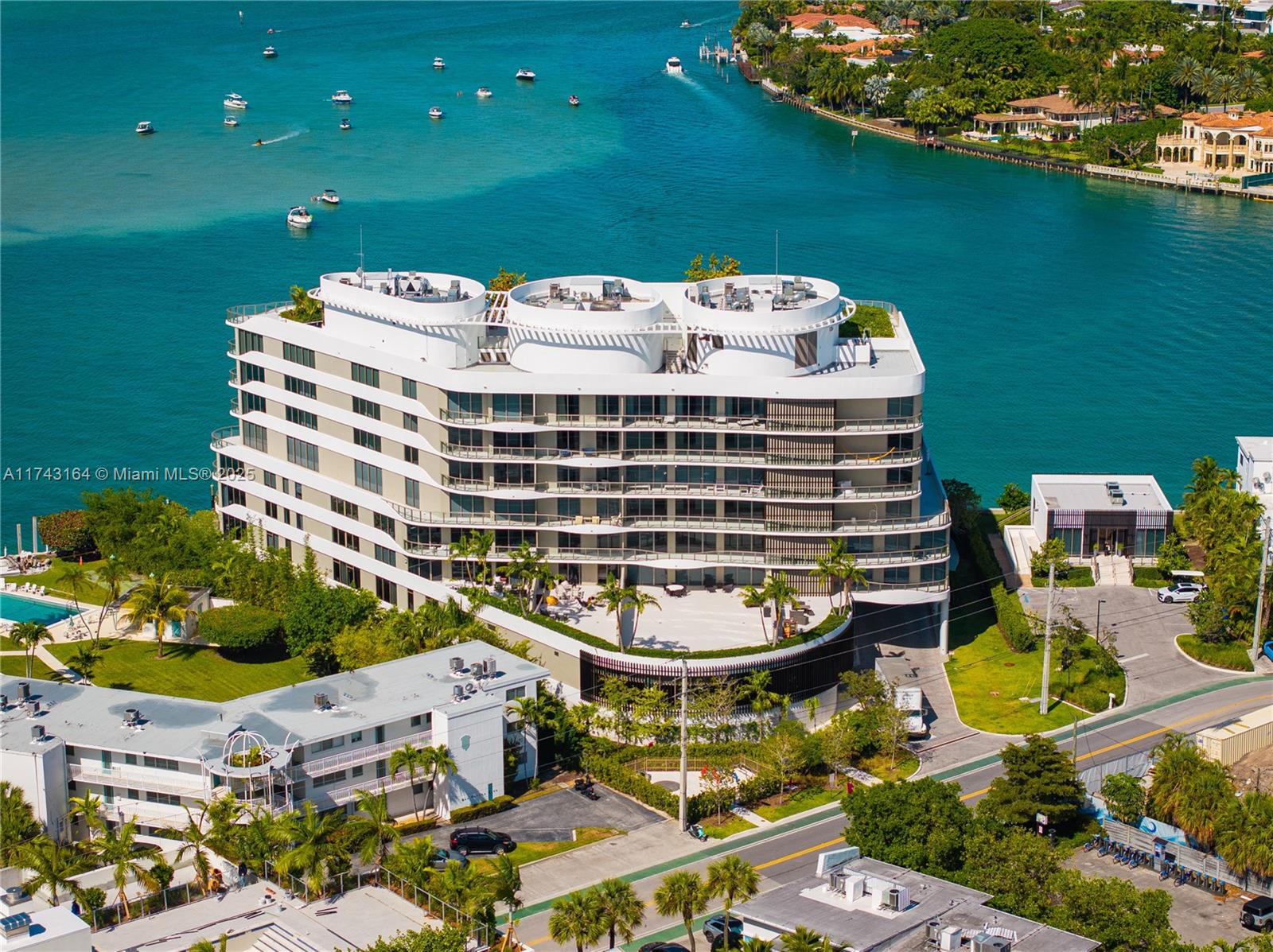 Onda Residences - Residential