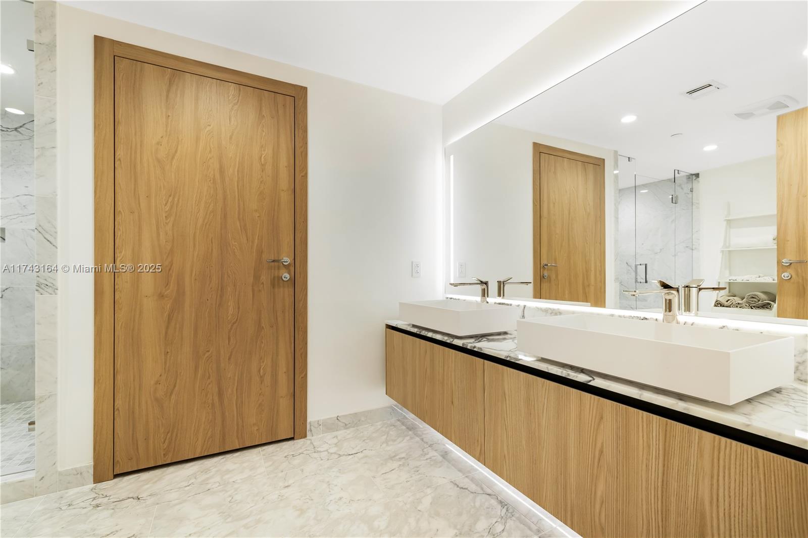 Onda Residences - Residential