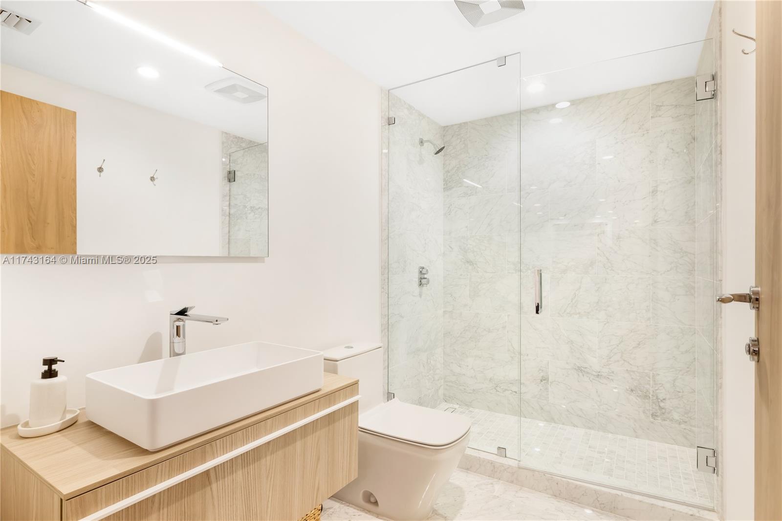 Onda Residences - Residential