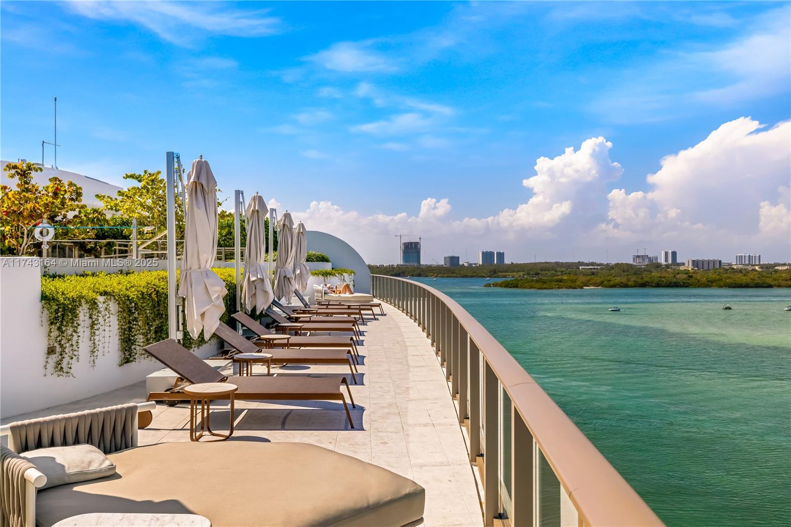 Onda Residences - Residential
