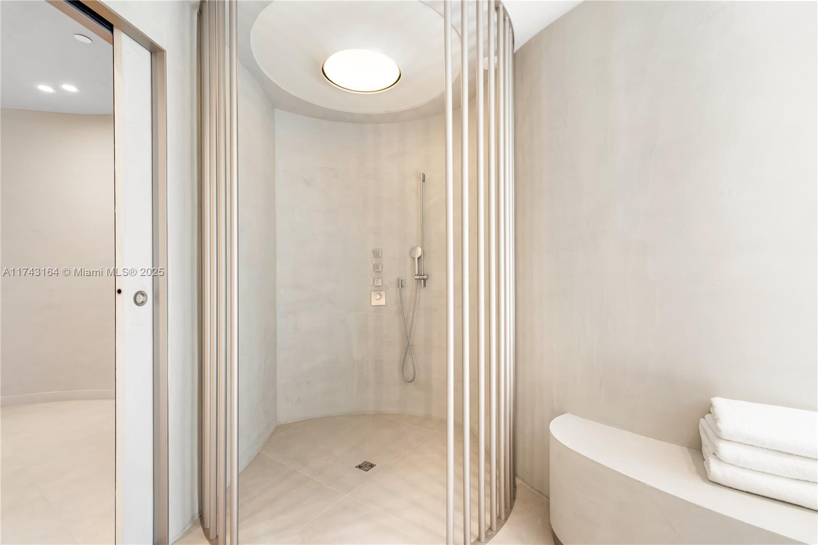 Onda Residences - Residential