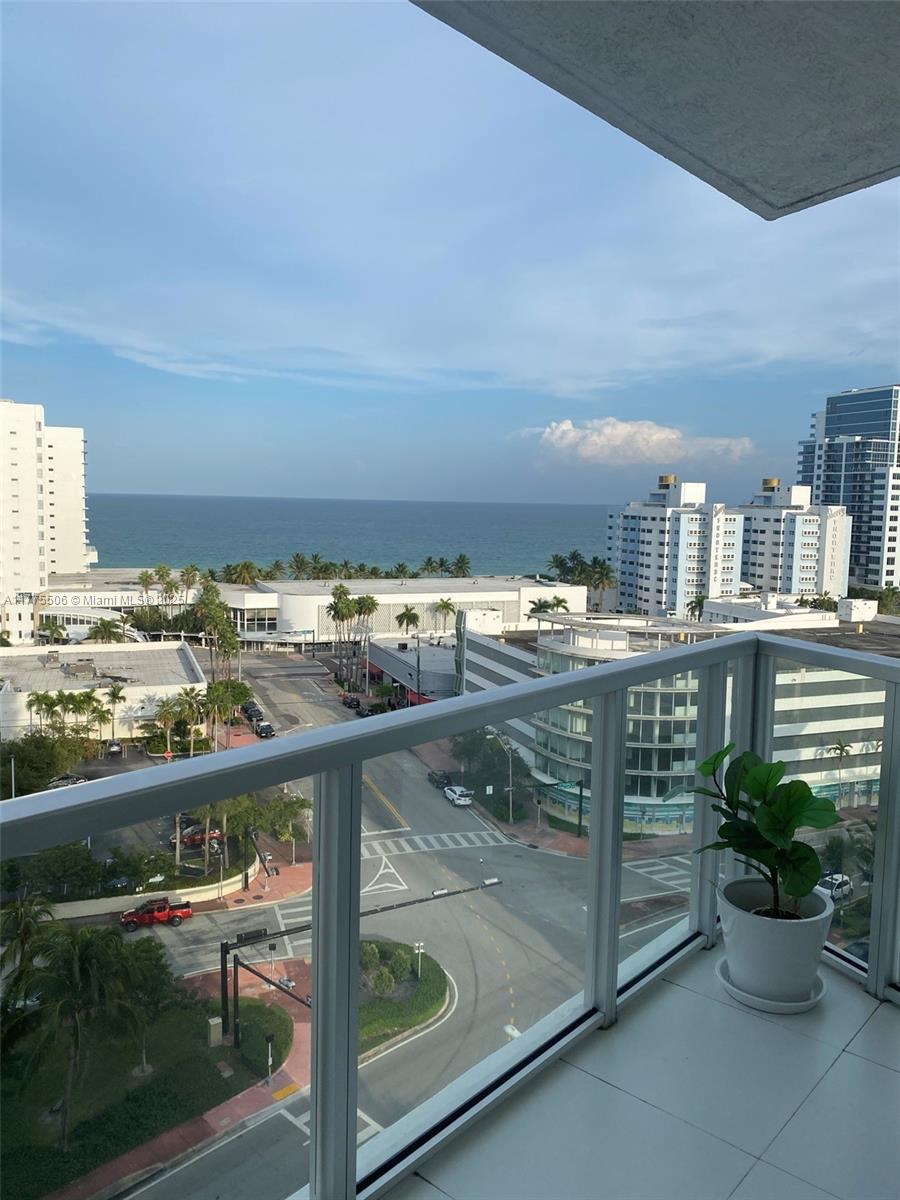 EDEN HOUSE CONDO - Residential