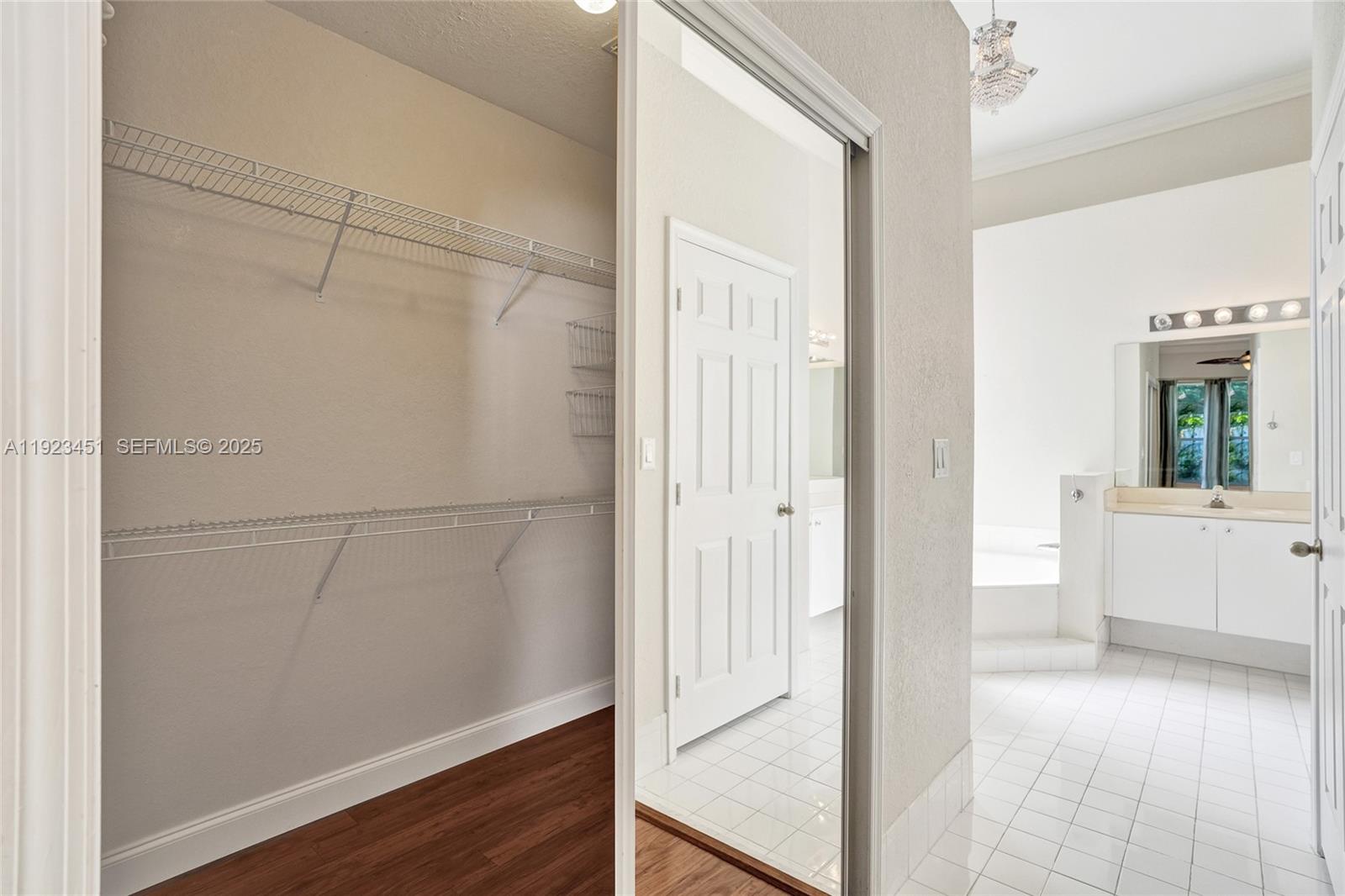 TWIN ACRES - Residential Lease