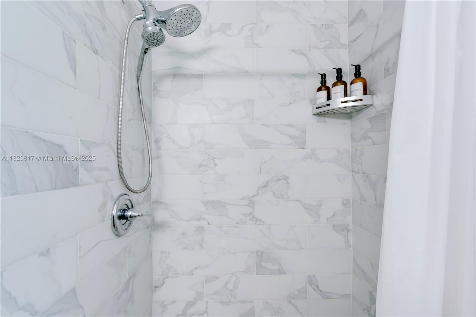 BAYVIEW ACRES - Residential Lease