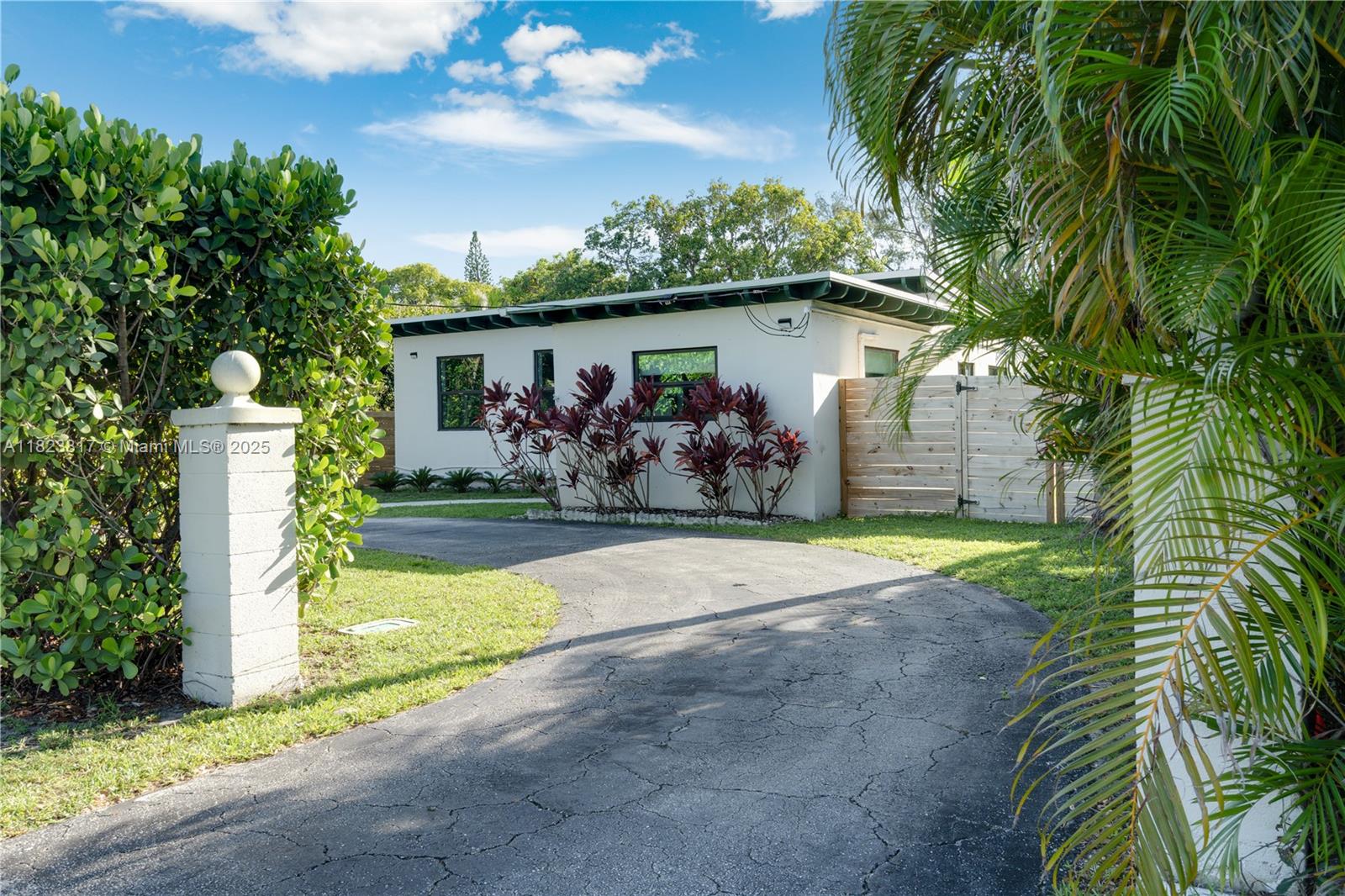 BAYVIEW ACRES - Residential Lease