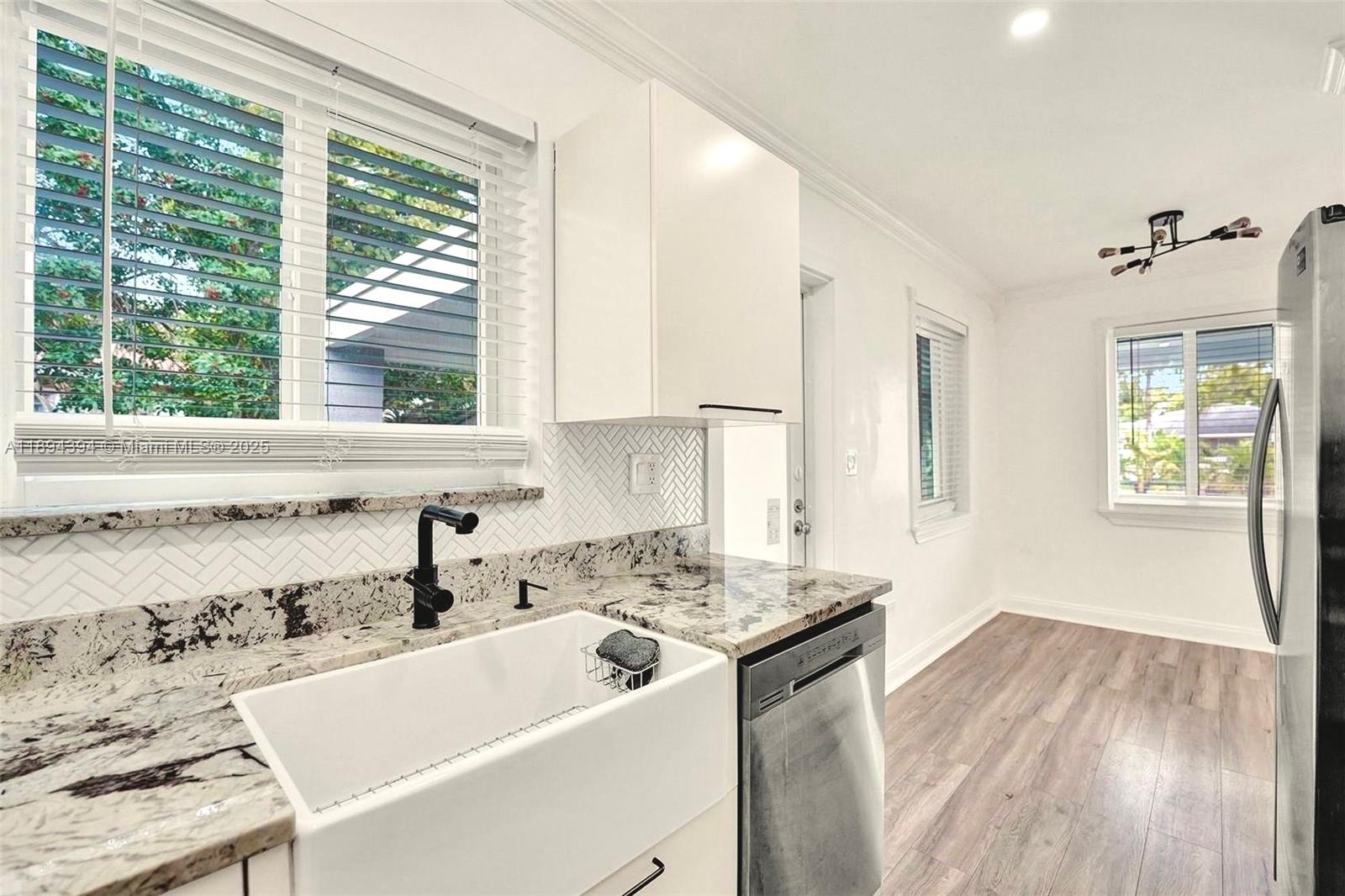 OVERBROOK SHORES NO 3 - Residential